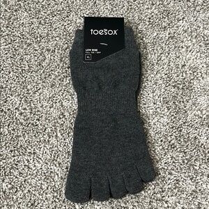 ToeSox Low Rise Grip Socks